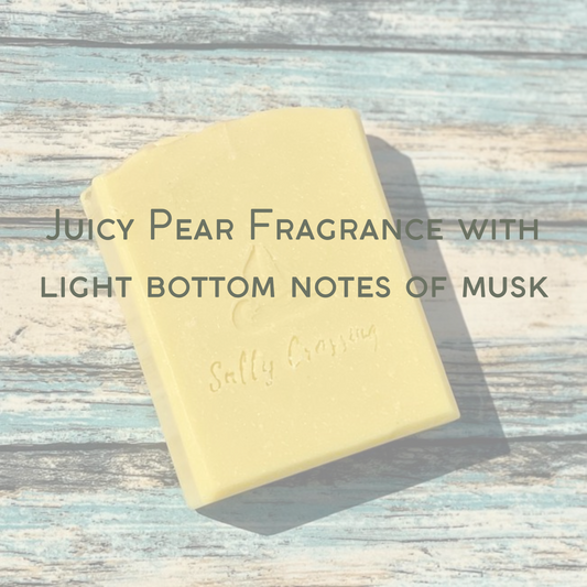 juicy pear fragrance with light bottom notes of musk. graphic.